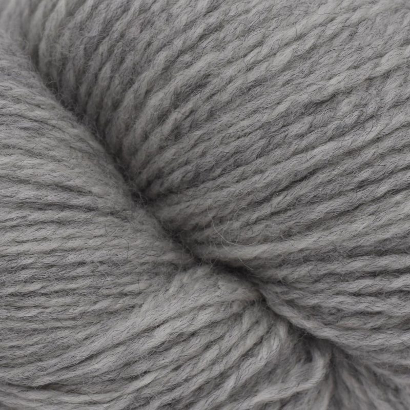 yarn cascade 220 superwash fingering 886904012628 675902